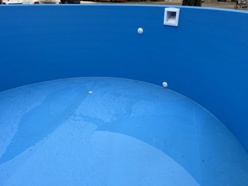 3,5x1,2m Kör alakú polipropilén medence csőperemmel + Ülőpad + Falátvezetők
